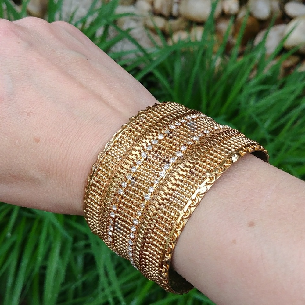🌟5 for $35🌟Fabulous vintage cuff